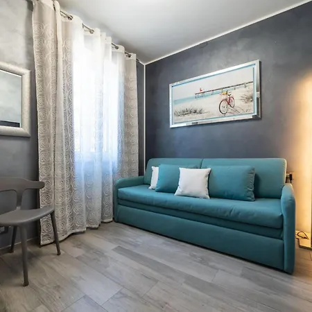Loving - Eine Hochmoderne Drei-zimmer-wohnung Am By Interhome * Alassio