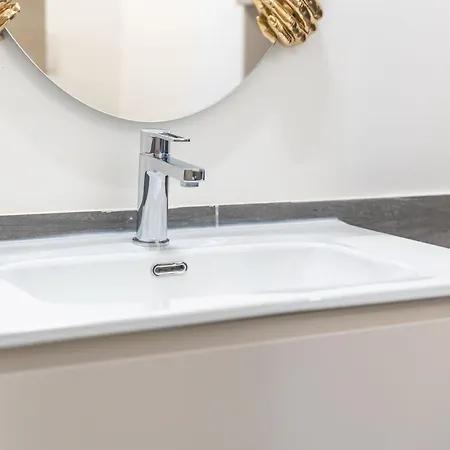 Apartment Loving Alassio - Eine Hochmoderne Drei-Zimmer-Wo By Interhome Alassio